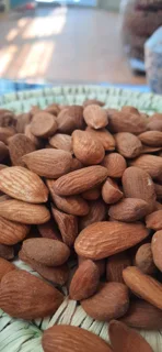 مغز بادام درختی ایرانی تویسرکان
